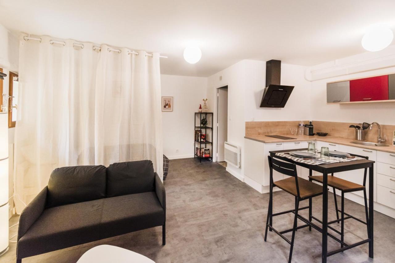 Апартаменты Studio Hyeres Medieval Экстерьер фото